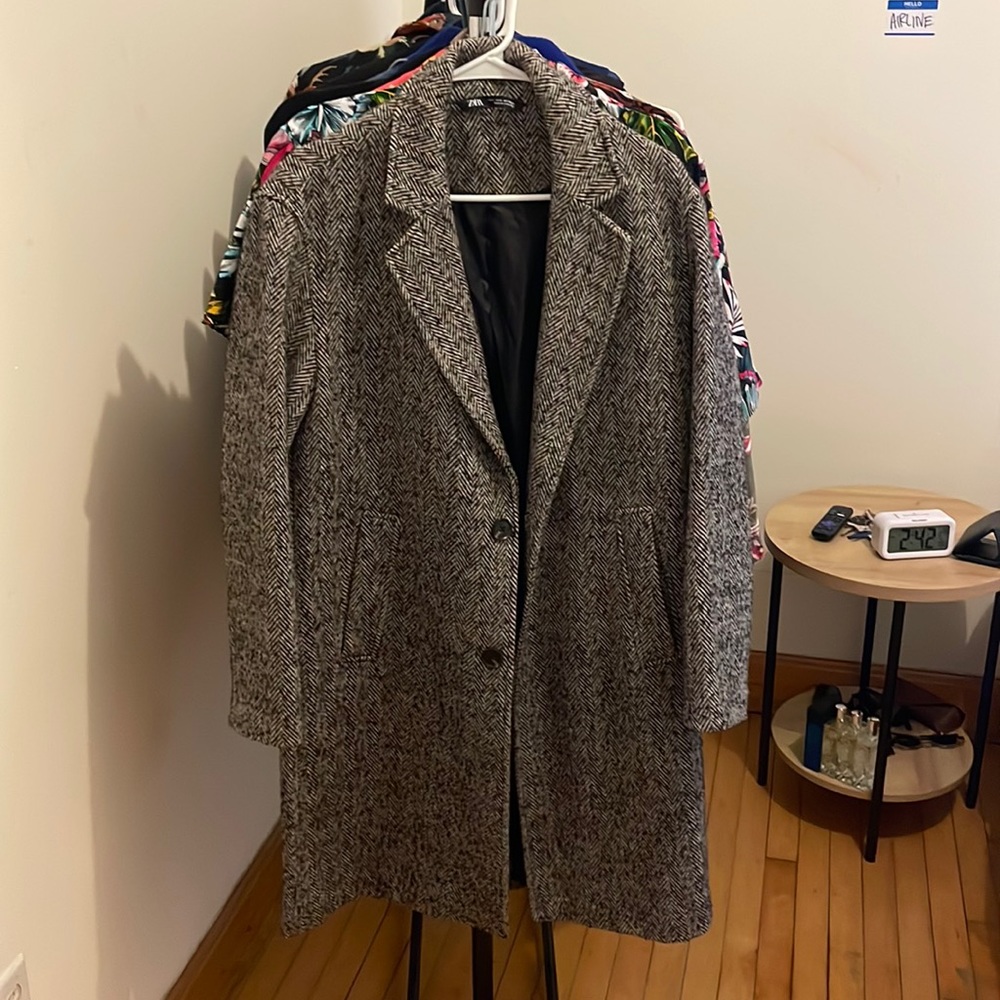 Zara Men’s Coat Small Black & White